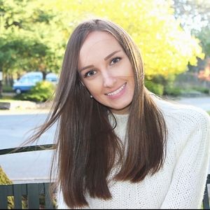 Meet your Posher, Lina